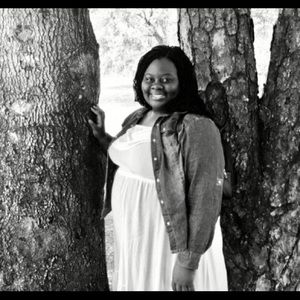 Meet your Posher, Tziah